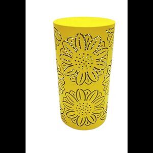 Temp-tations Rotating 8" Hurricane with LED Lights Sunflower